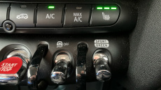 MINI Hatchback 1.5 Cooper Classic Premium 3dr Auto Petrol Hatchback